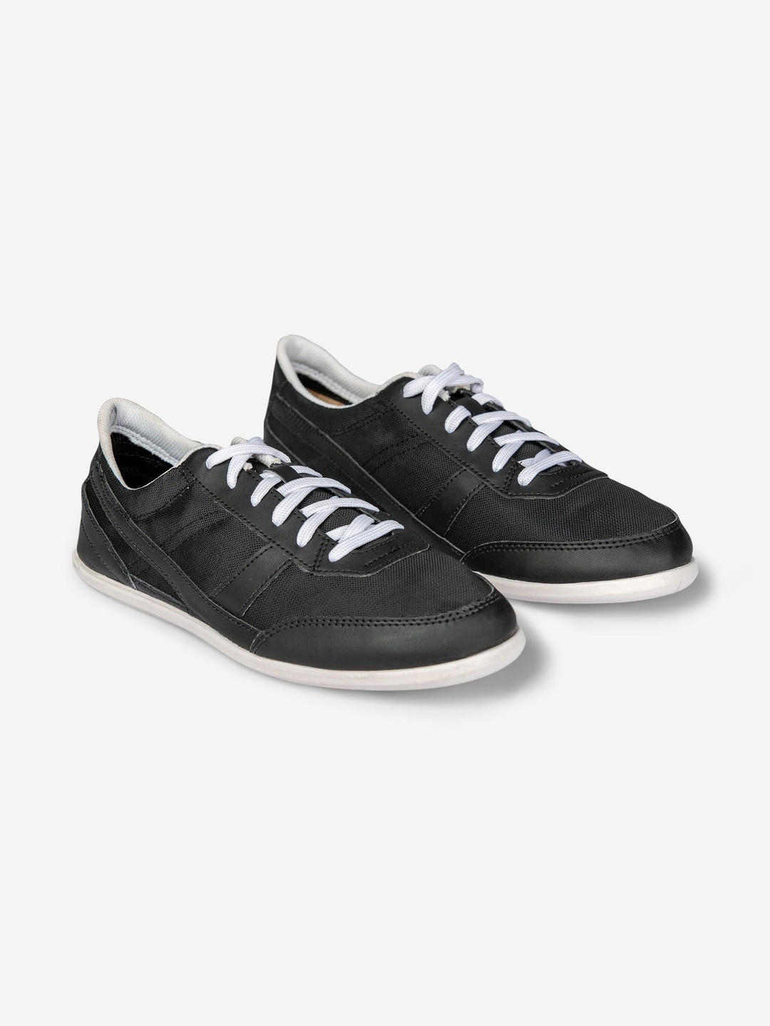 Decathlon Men Textile Training or Gym Shoes
