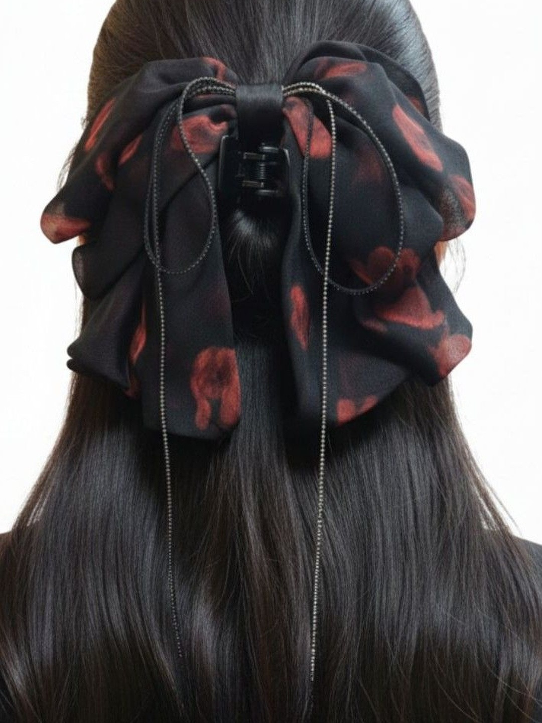 Radhu & Kabby Women Claw Clip