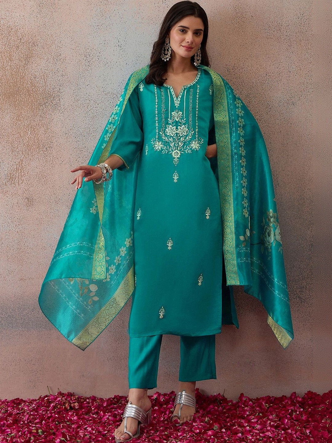 SKYLEE Women Ethnic Motifs Embroidered Regular Thread Work Pure Silk Kurta with Trousers & With Dupatta