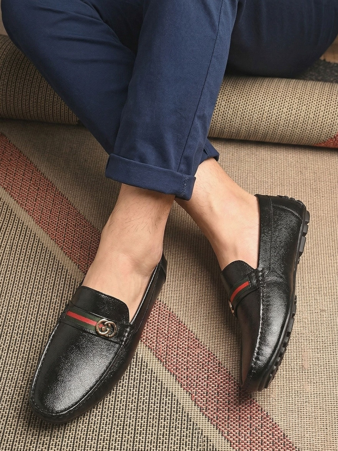 Killer Men Round Toe Textured Loafers