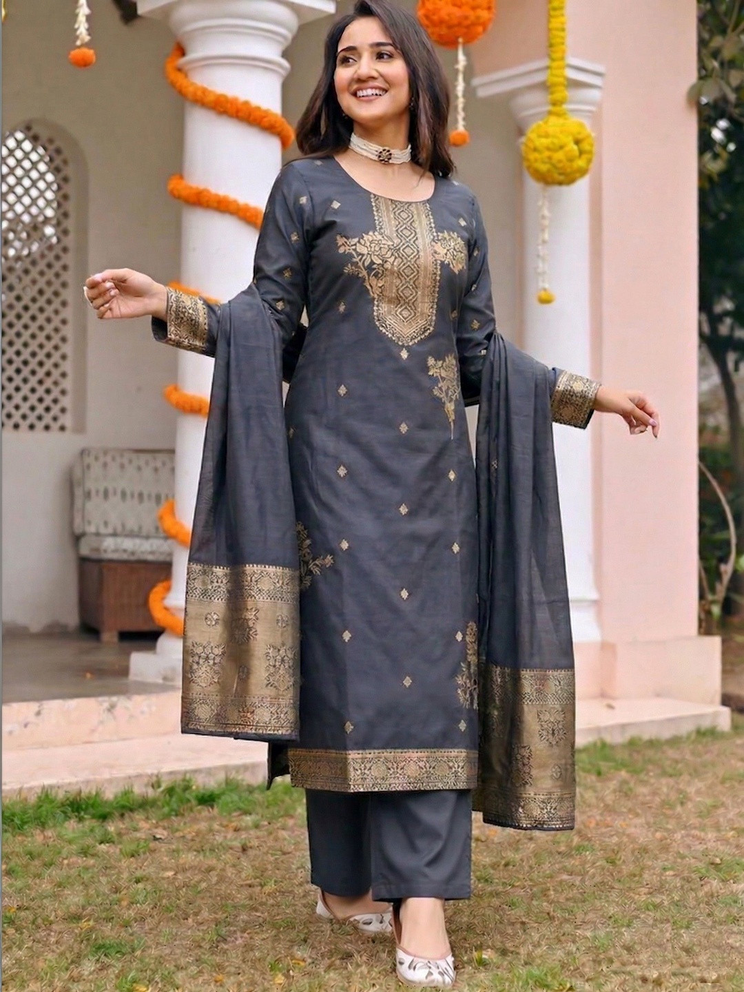 SHU-GORA Women Ethnic Motifs Embroidered Regular Kurta with Trousers & With Dupatta