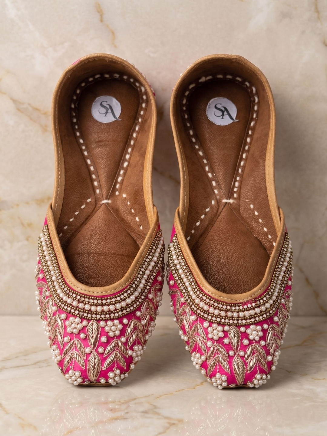 Saaj Ambarsari Women Embellished Ethnic Mojaris Flats