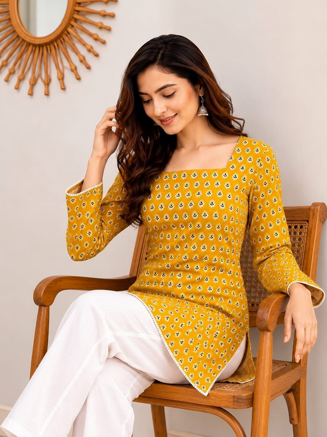 Roopmytra Ethnic Motifs Printed Square Neck Kurti