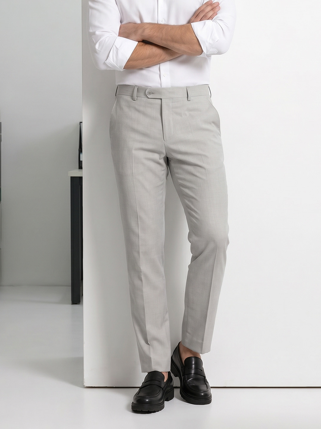 INVICTUS Men Slim Fit Formal Trousers