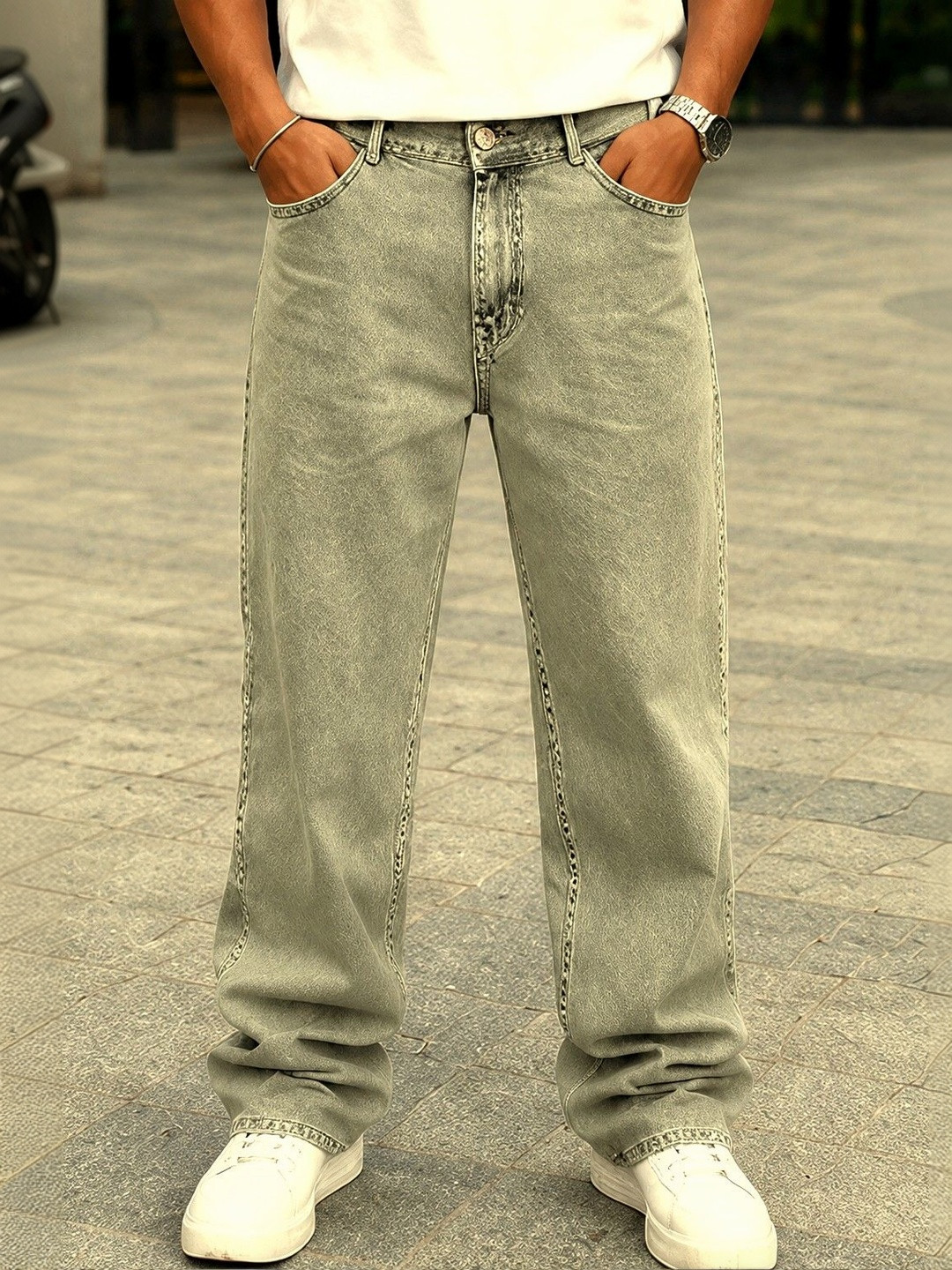 HERE&NOW Men Classic Relaxed Fit Mid-Rise Stretchable Jeans