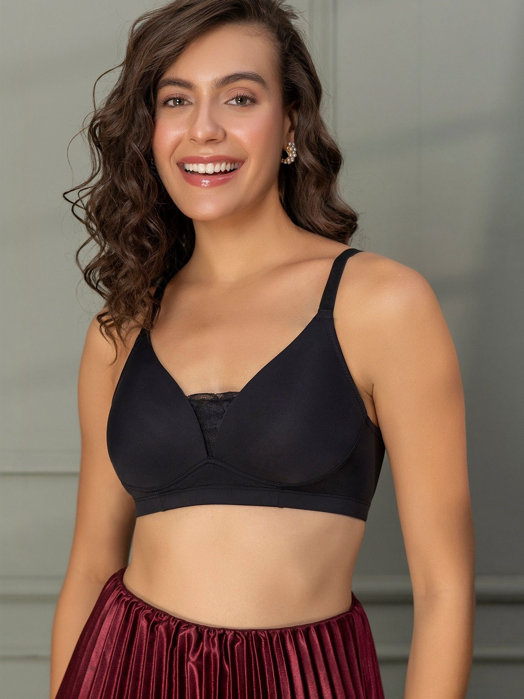 Chelvet Chic Lightly Padded T-Shirt Bra-Seamless & Non Wired