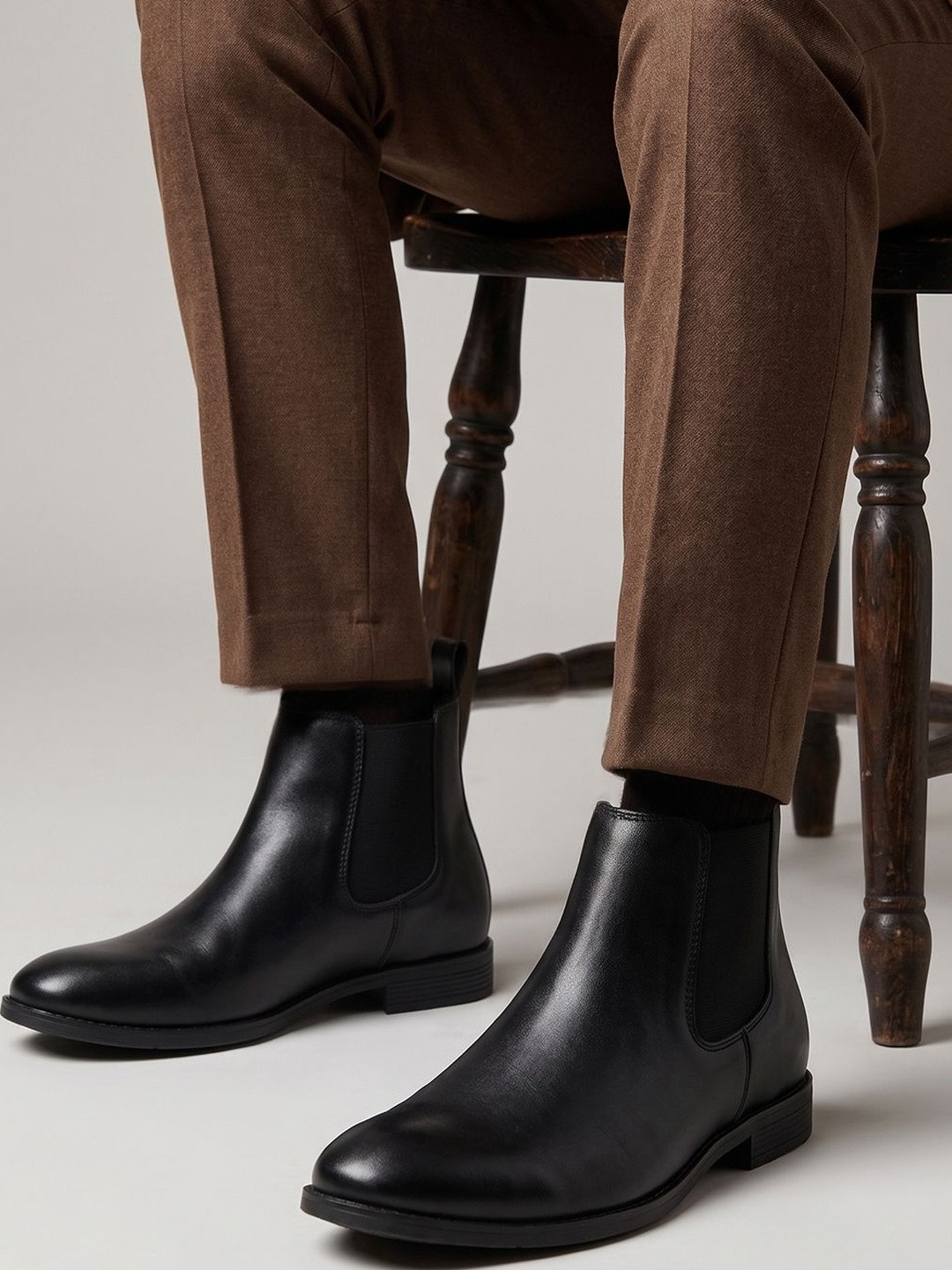House of Pataudi Men Black Leather Chelsea Boots