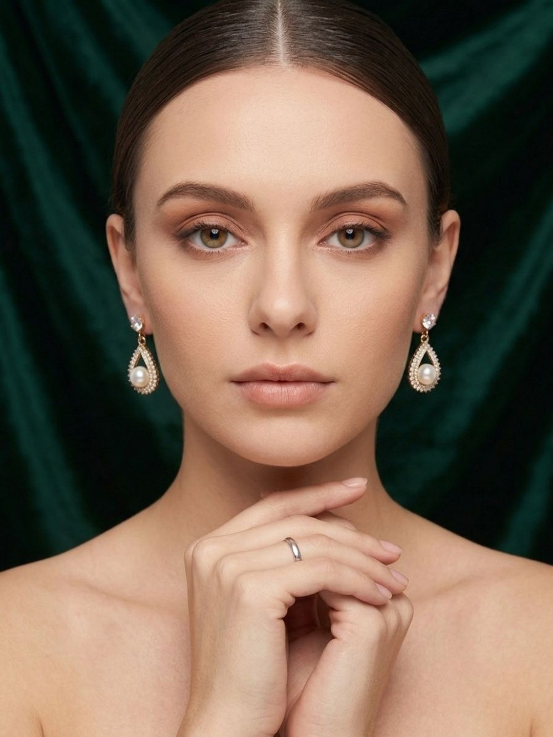 DURATI Teardrop Shaped Drop Earrings