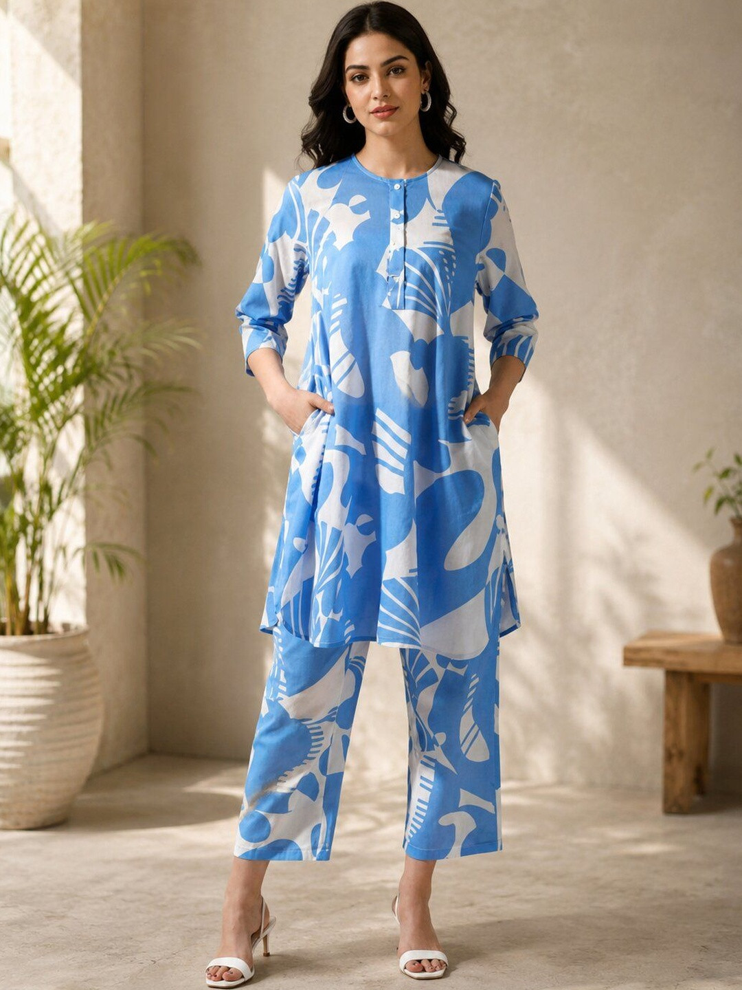 UGMAZ Women Printed Regular Kurta with Trousers