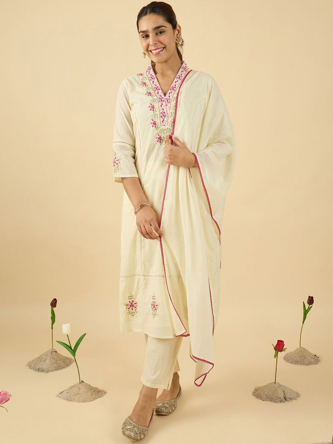 Indo Era Women Floral Embroidered Pure Cotton Kurta with Trousers & With Dupatta