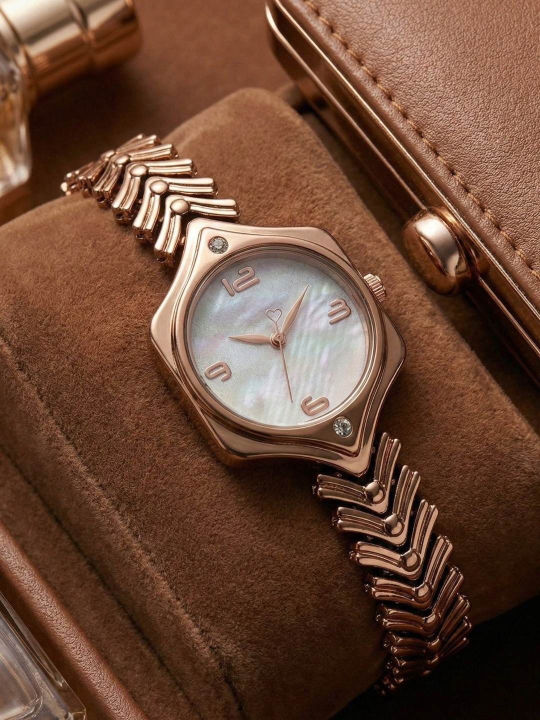 Americanviber Women Mother of Pearl Dial & Stainless Steel Bracelet Style Straps Watch