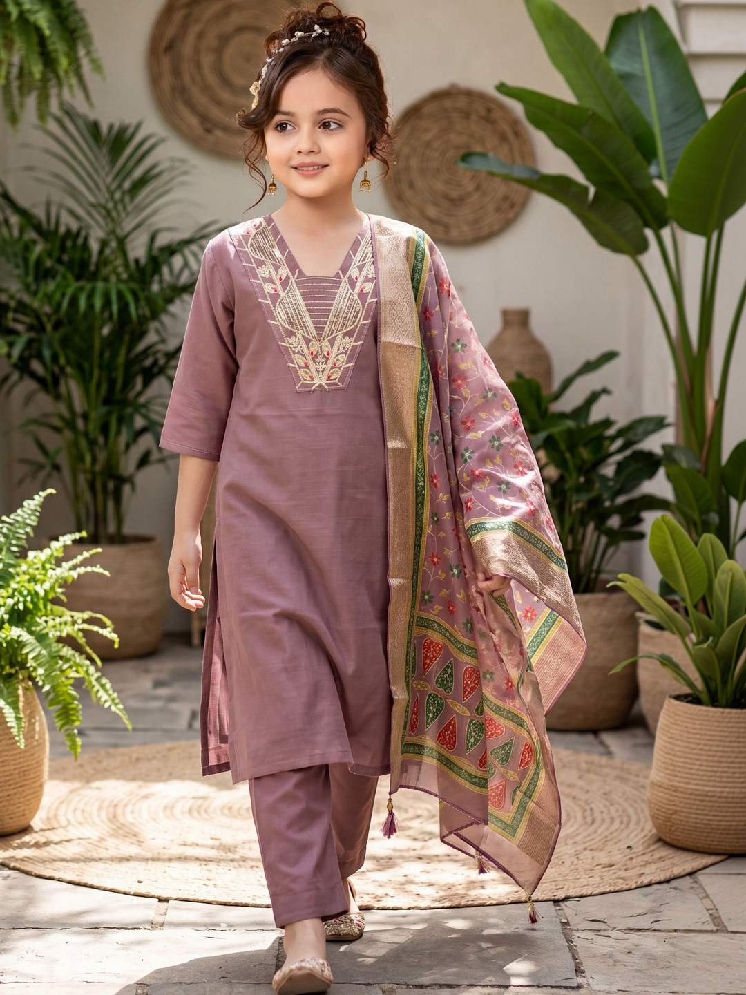 2ni8 lifestyle Girls Ethnic Motifs Embroidered Regular Thread Work Kurta with Trousers & With Dupatta