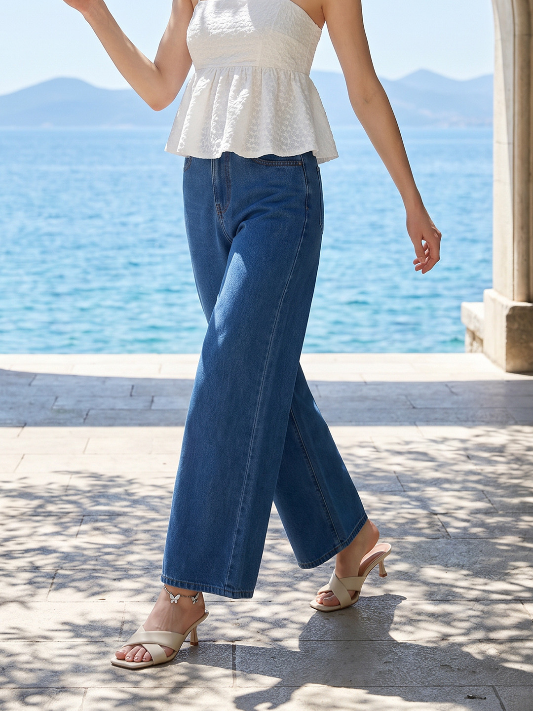 Mast & Harbour Women Wide Leg Light Fade Stretchable Jeans