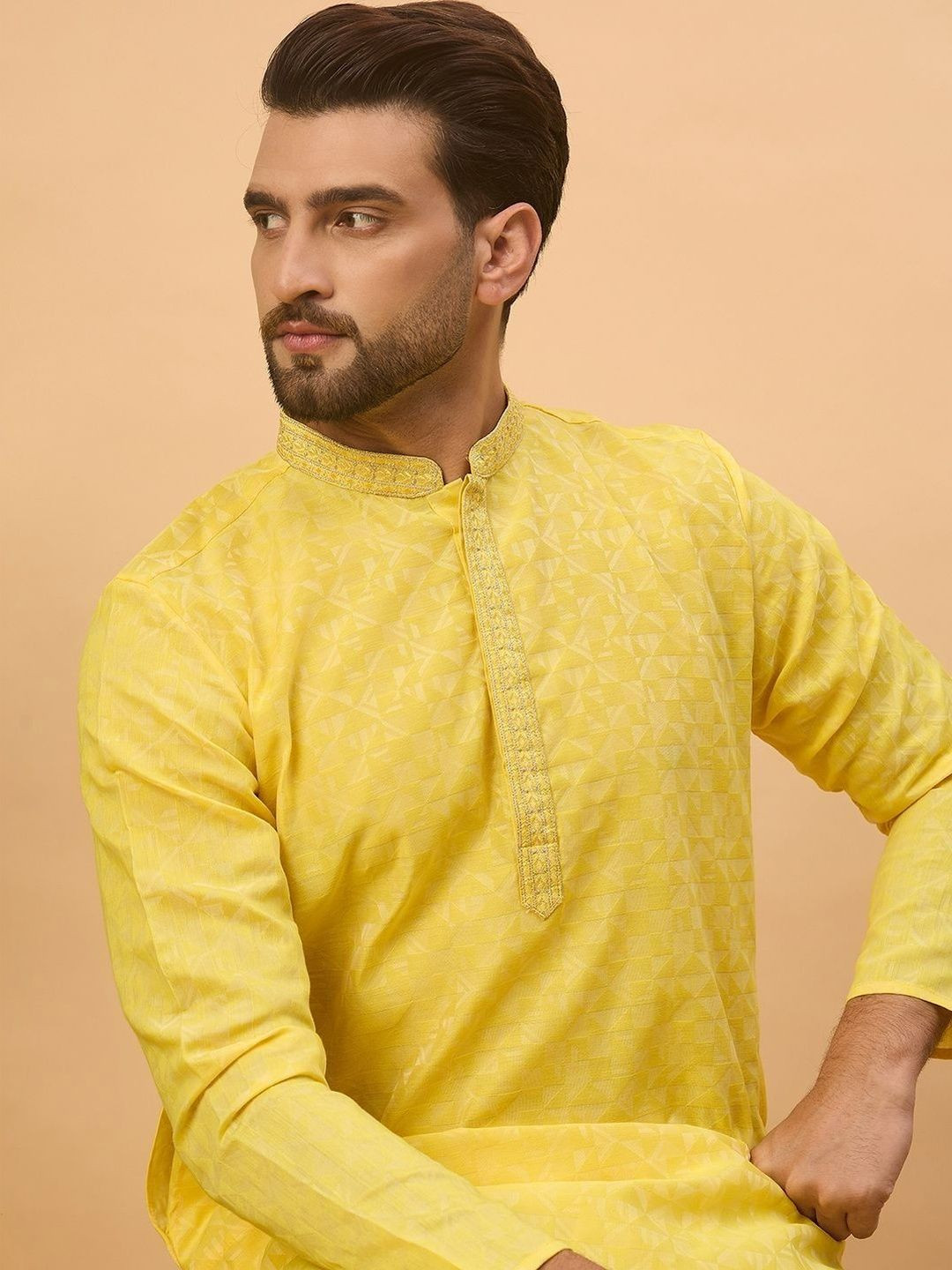 House of Pataudi Embroidered Mandarin Collar Straight Kurtas