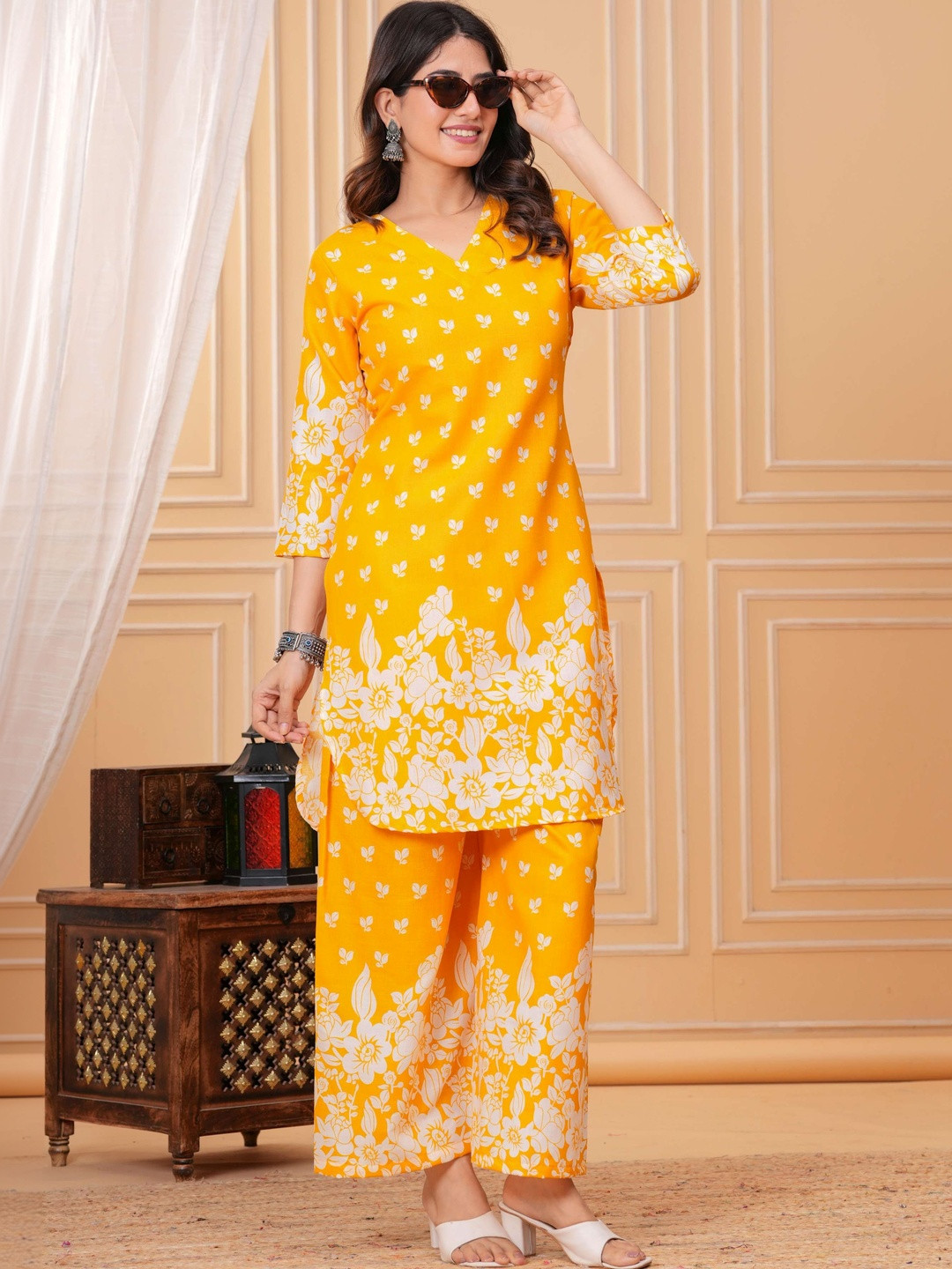 EMPIRE STYLE Floral Printed Tunic with Palazzos
