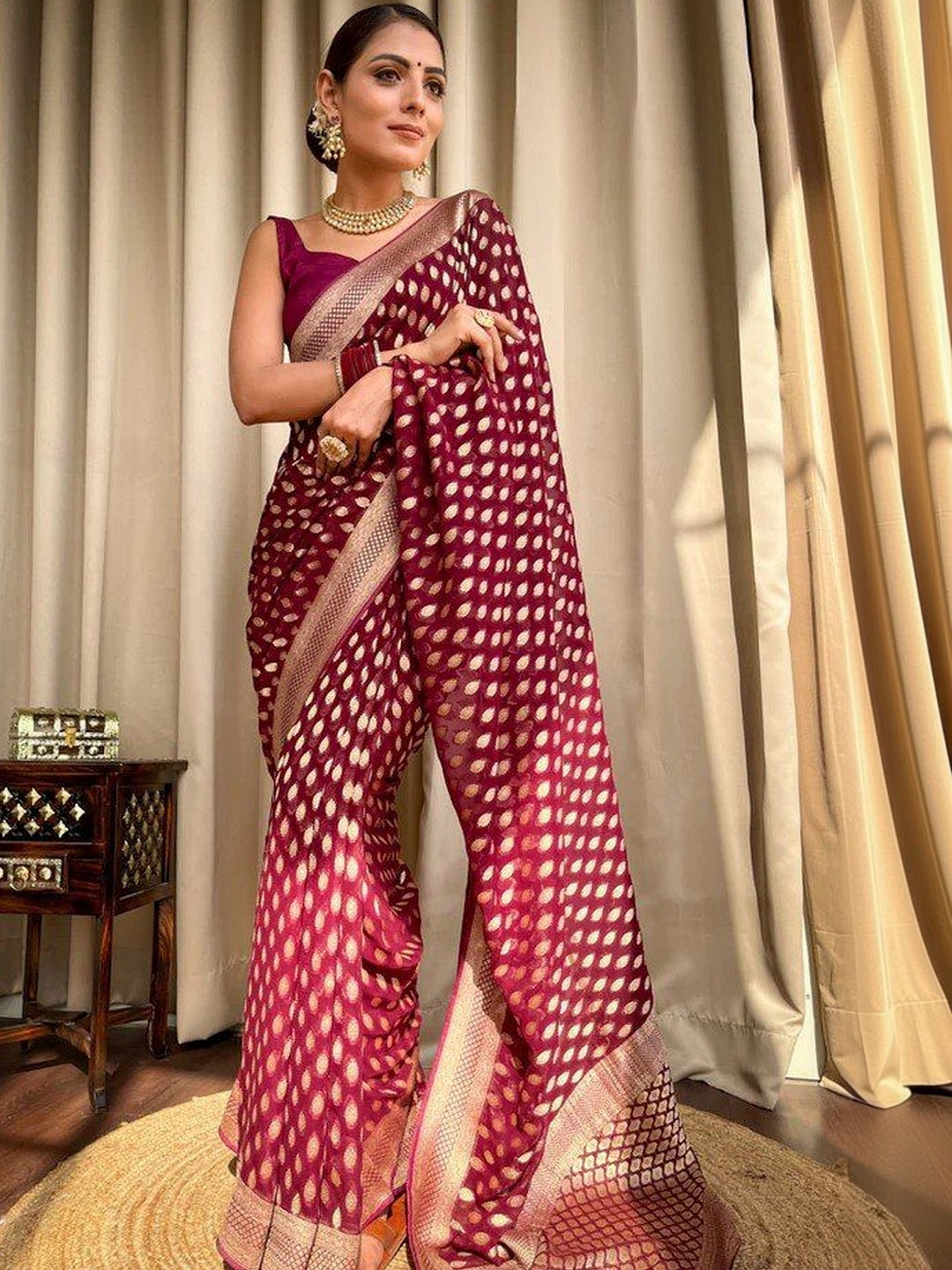 SAPTAVI Woven Design Zari Silk Blend Designer Banarasi Saree