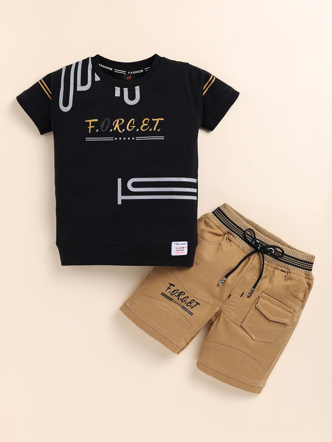 TINI JENNY Boys Printed T-shirt with Shorts