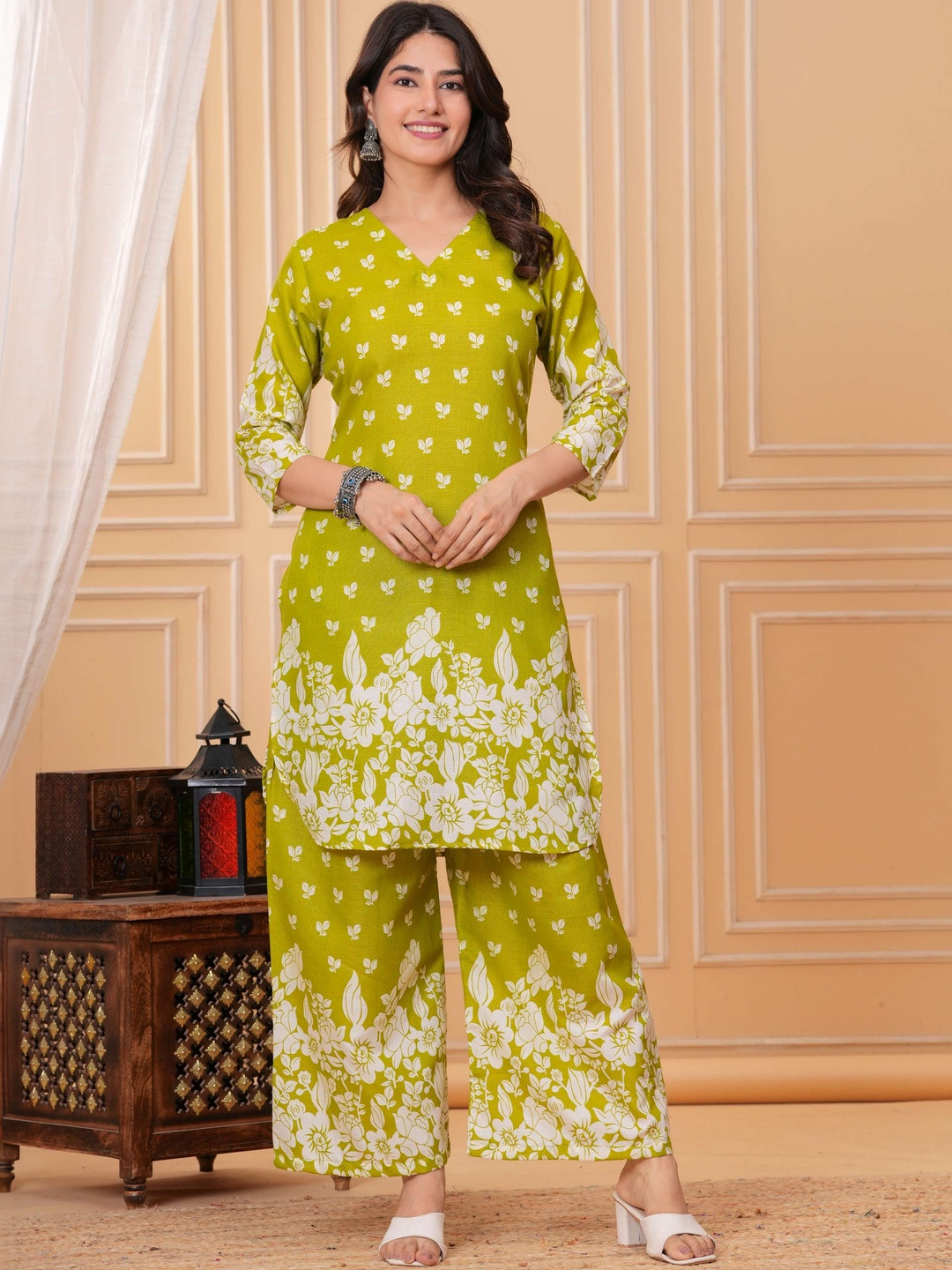 EMPIRE STYLE Floral Printed Tunic with Palazzos