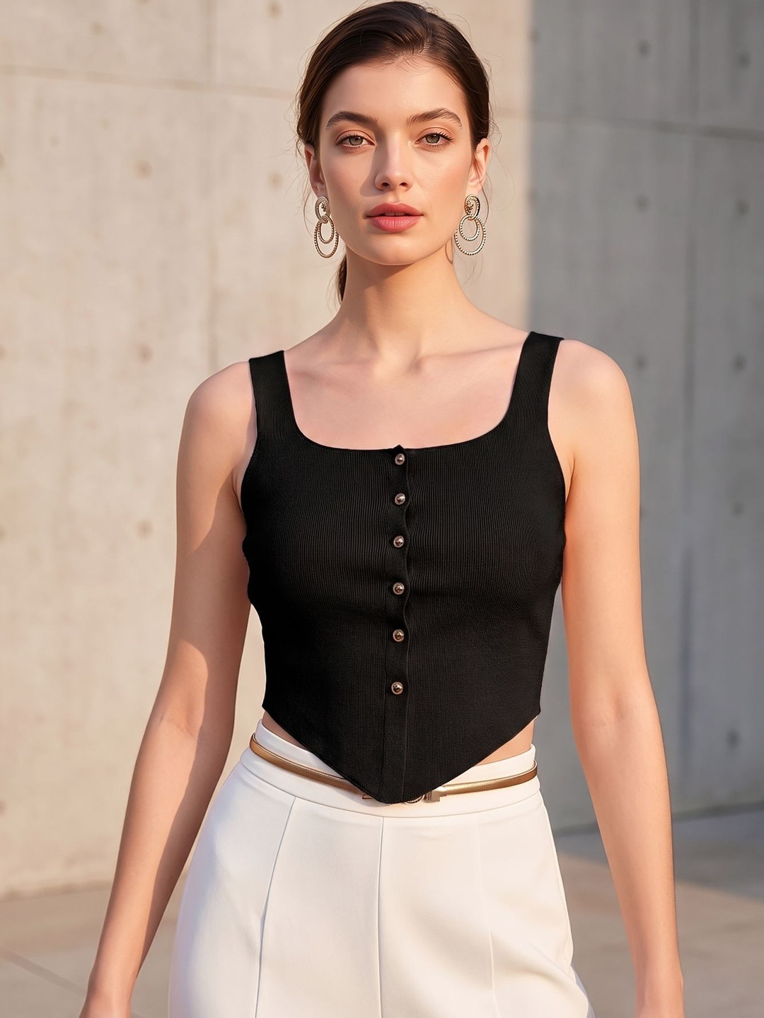 Black Scoop Neck Sleeveless Crop Top
