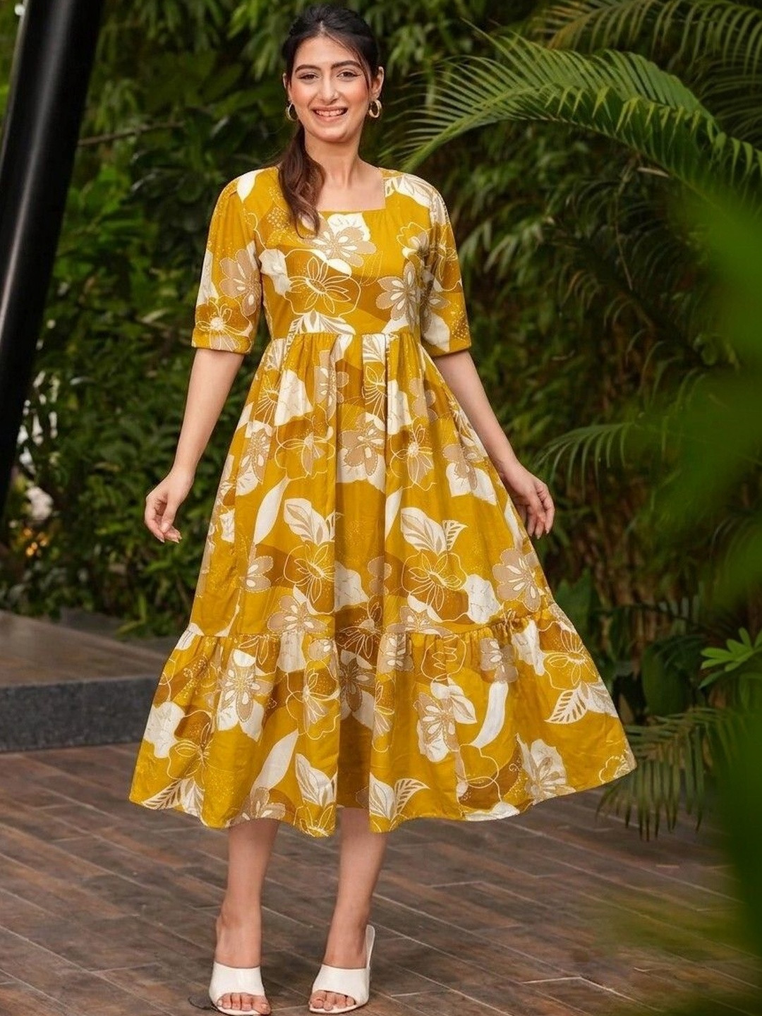 HARIKS Floral Print Puff Sleeve A-Line Midi Dress