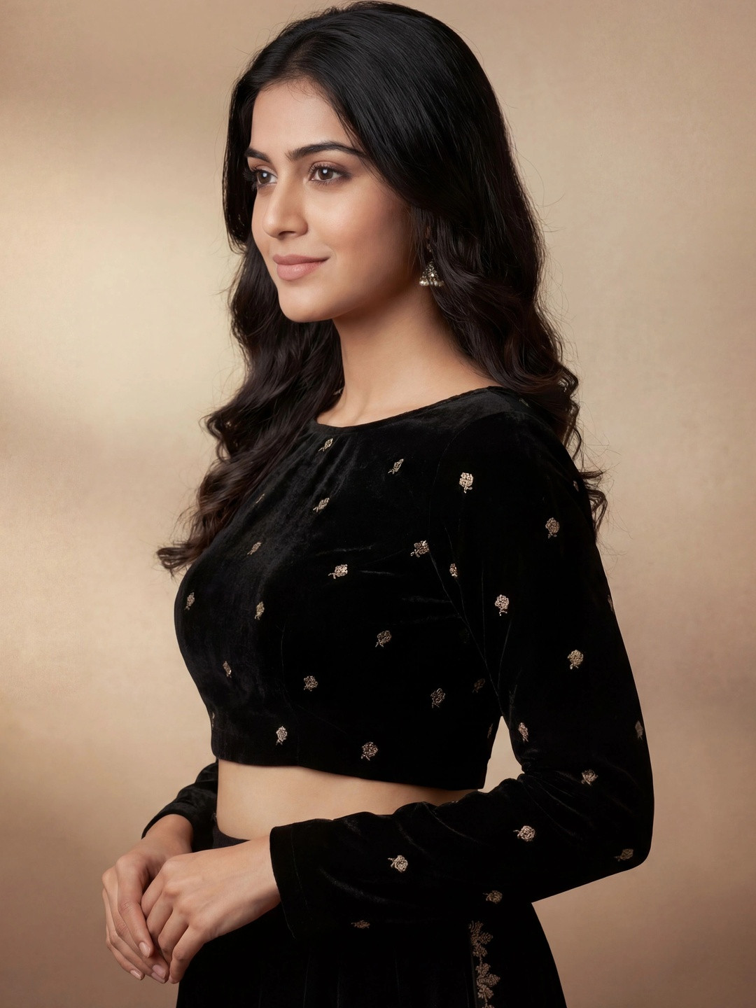 EZSTALL Velvet Embroidered Thread Work Saree Blouse