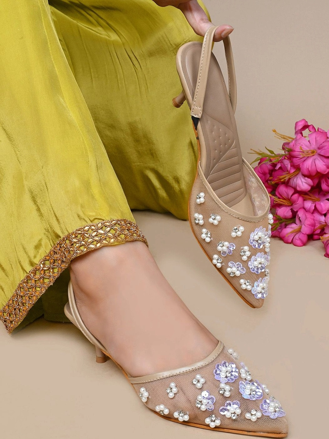 JM Looks Embellished Ethnic Kitten Pumps