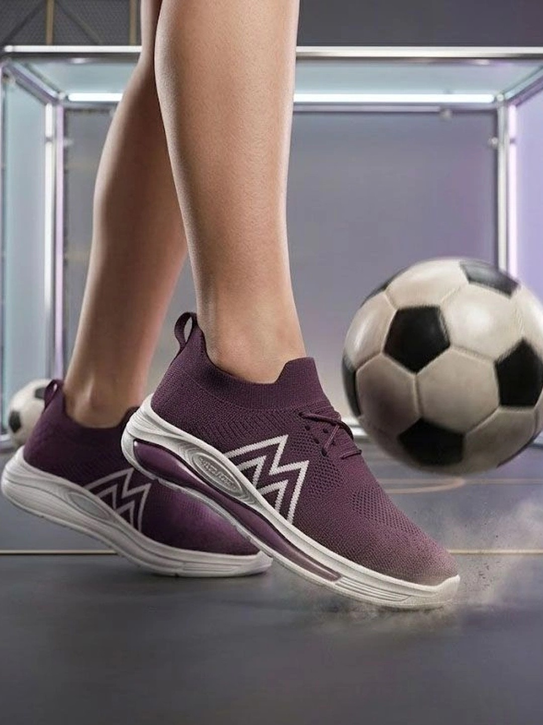 The Roadster Lifestyle Co. Women Mesh Running Shoes