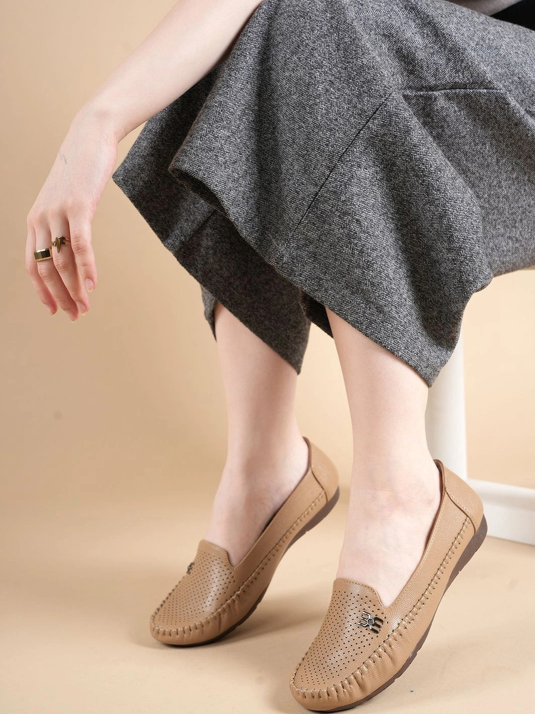 Mast & Harbour Women Textured Mules with Laser Cuts Flats