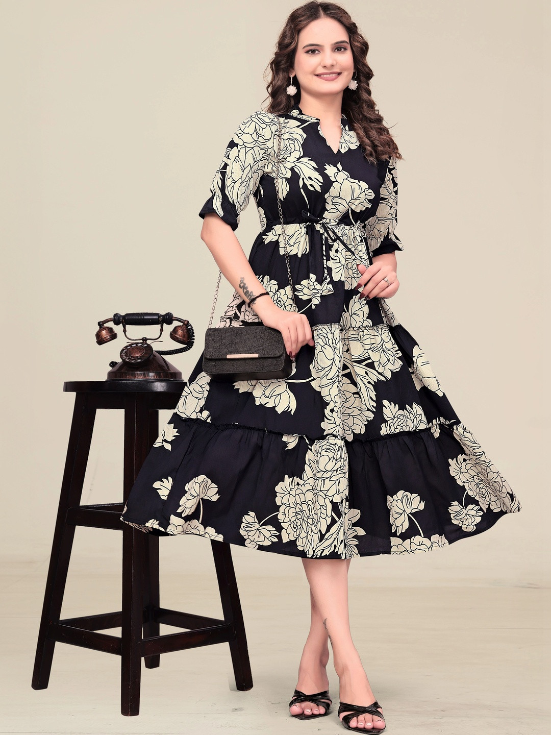 MENFLUENT Floral Printed Mandarin Collar Short Sleeves A-Line Midi Dress