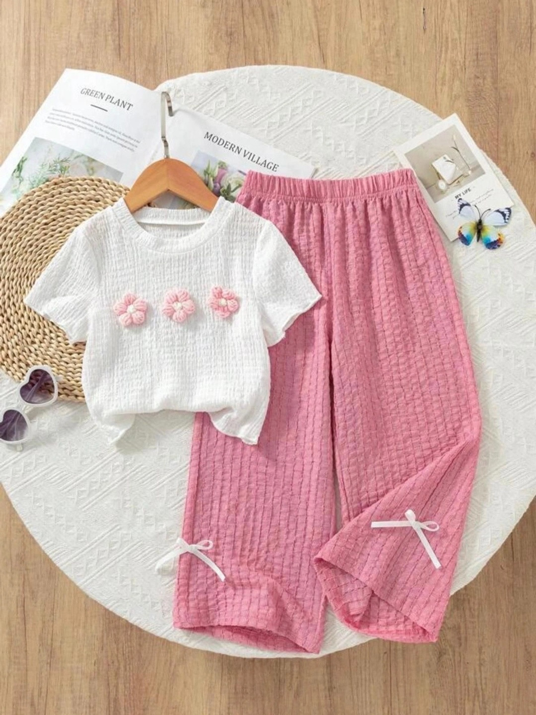 KIDSCUTE Gilrs Round Neck T-shirt with Trousers