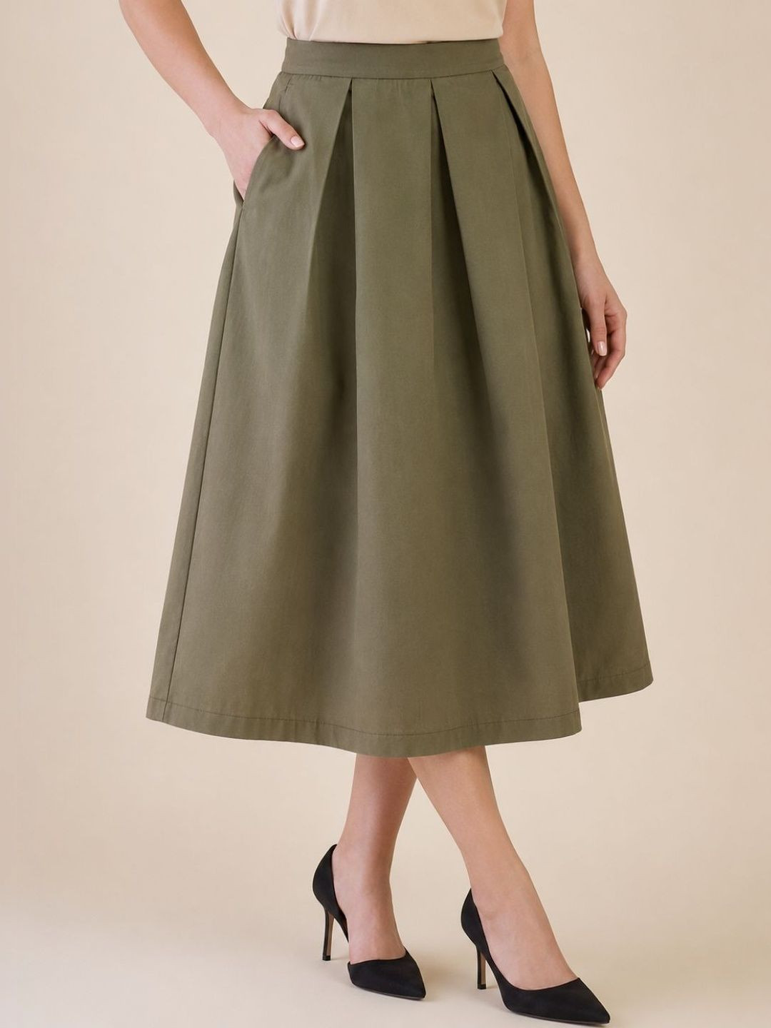 WineRed Women Solid Pleated Midi Skirt