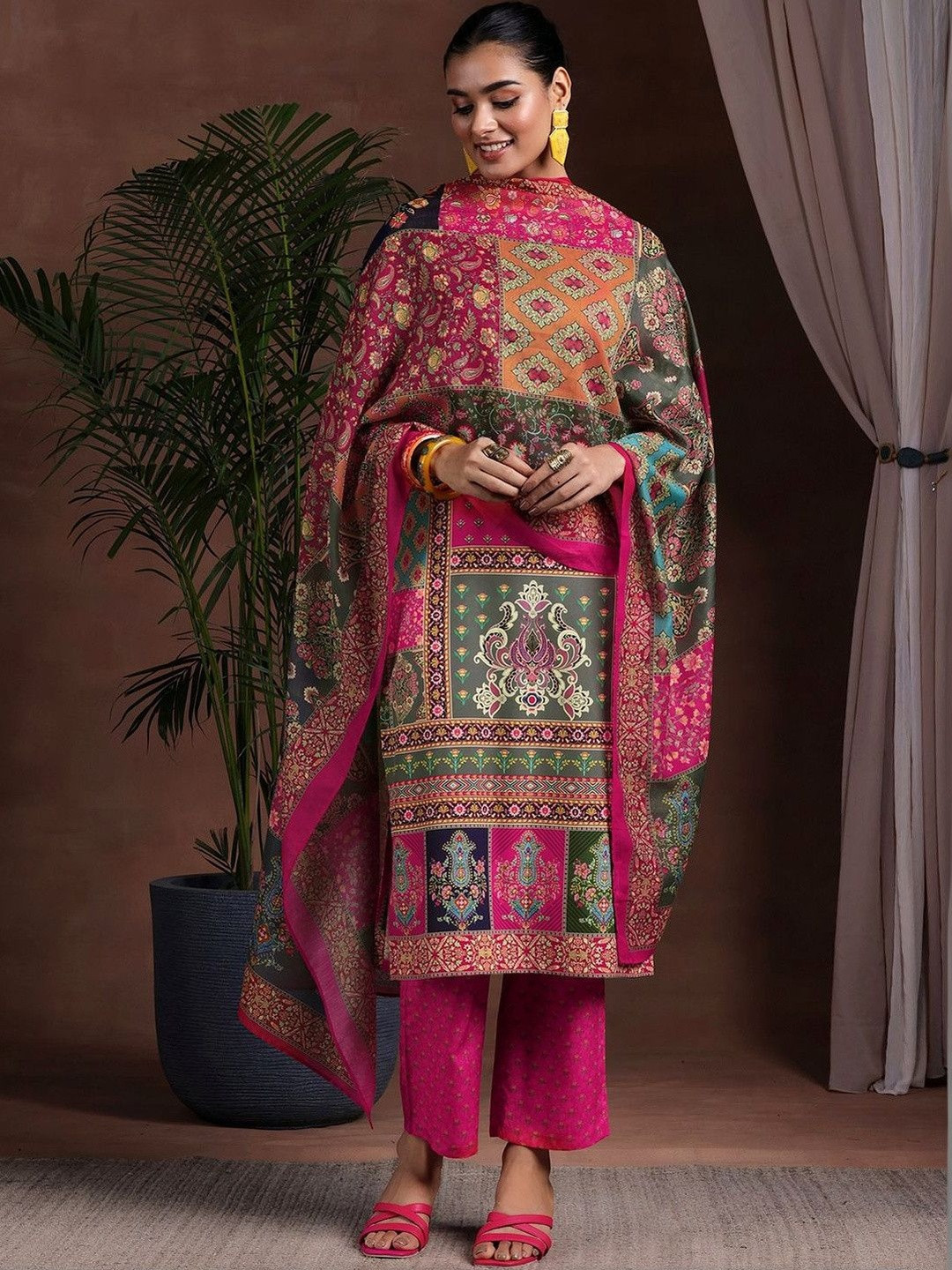 Gerua By Libas Women Ethnic Motifs Printed Regular Kurta with Trousers & With Dupatta