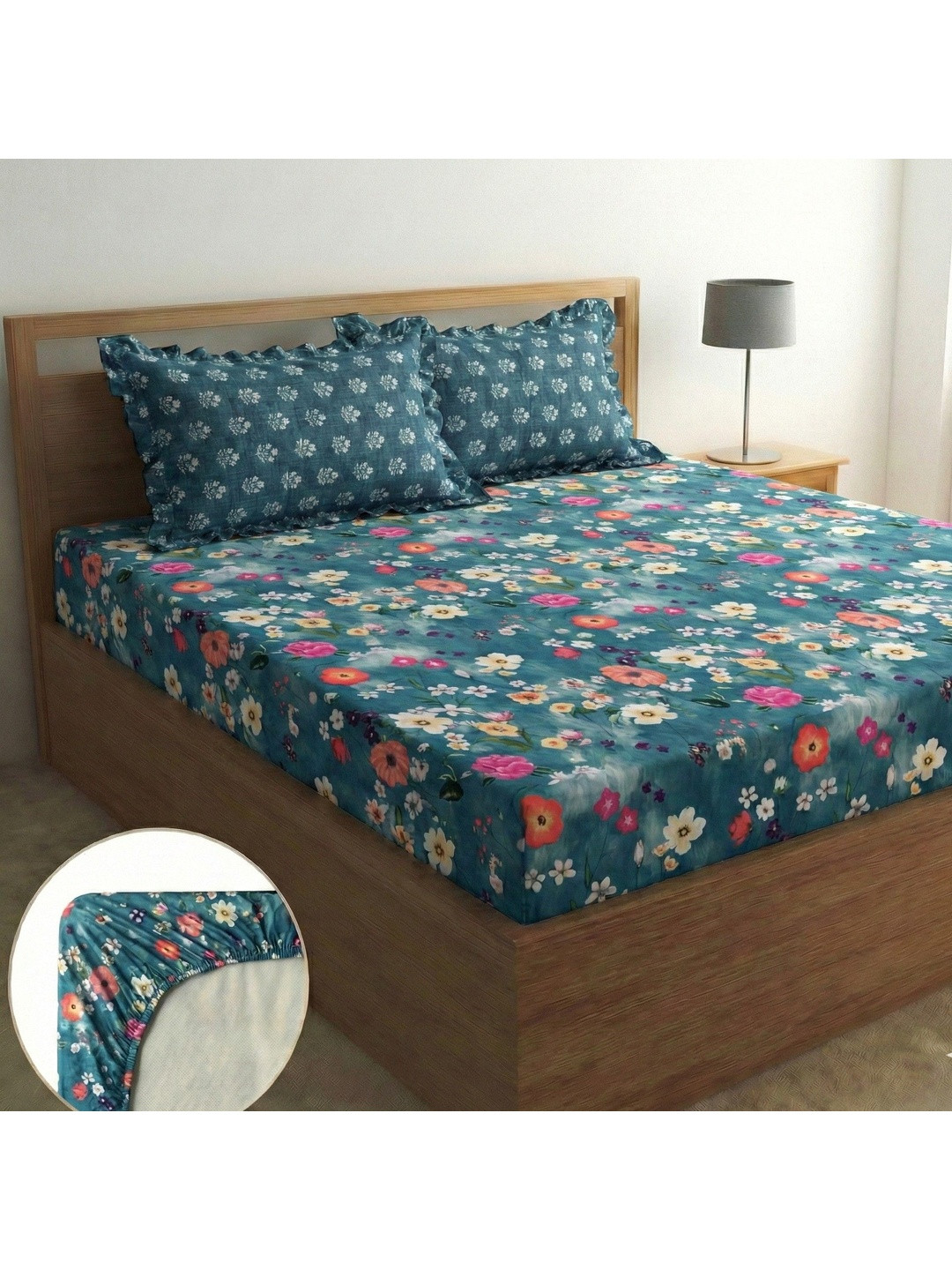 Home Sizzler Blue Floral 210 TC Bedsheet with 2 Pillow Covers