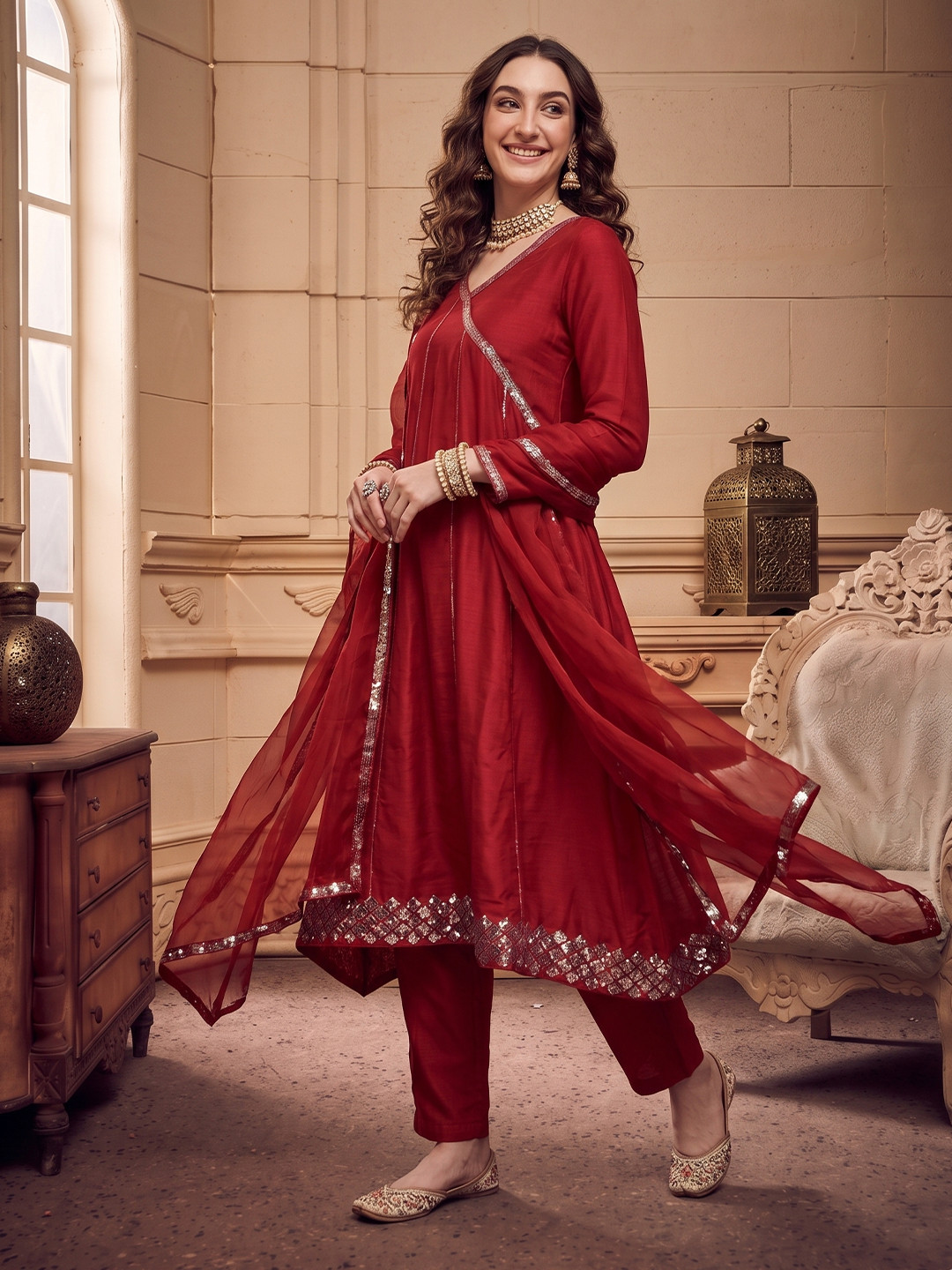 House of Pataudi Yoke Design V-Neck Sequinned Angrakha Jashn Kurta & Trousers With Dupatta