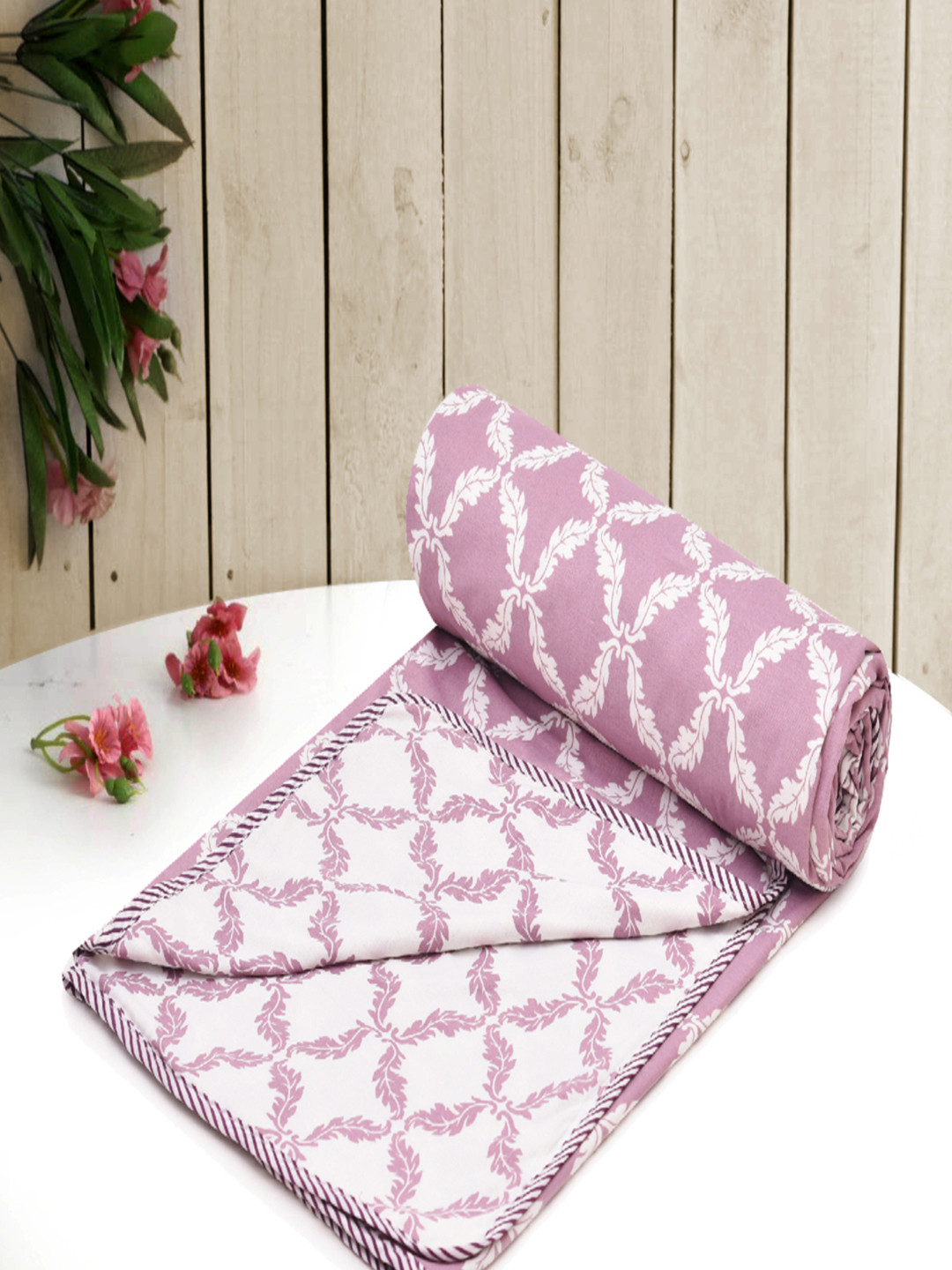 Myntra Elegant Homes Lavender & Pink Floral AC Room 150 GSM Dohar