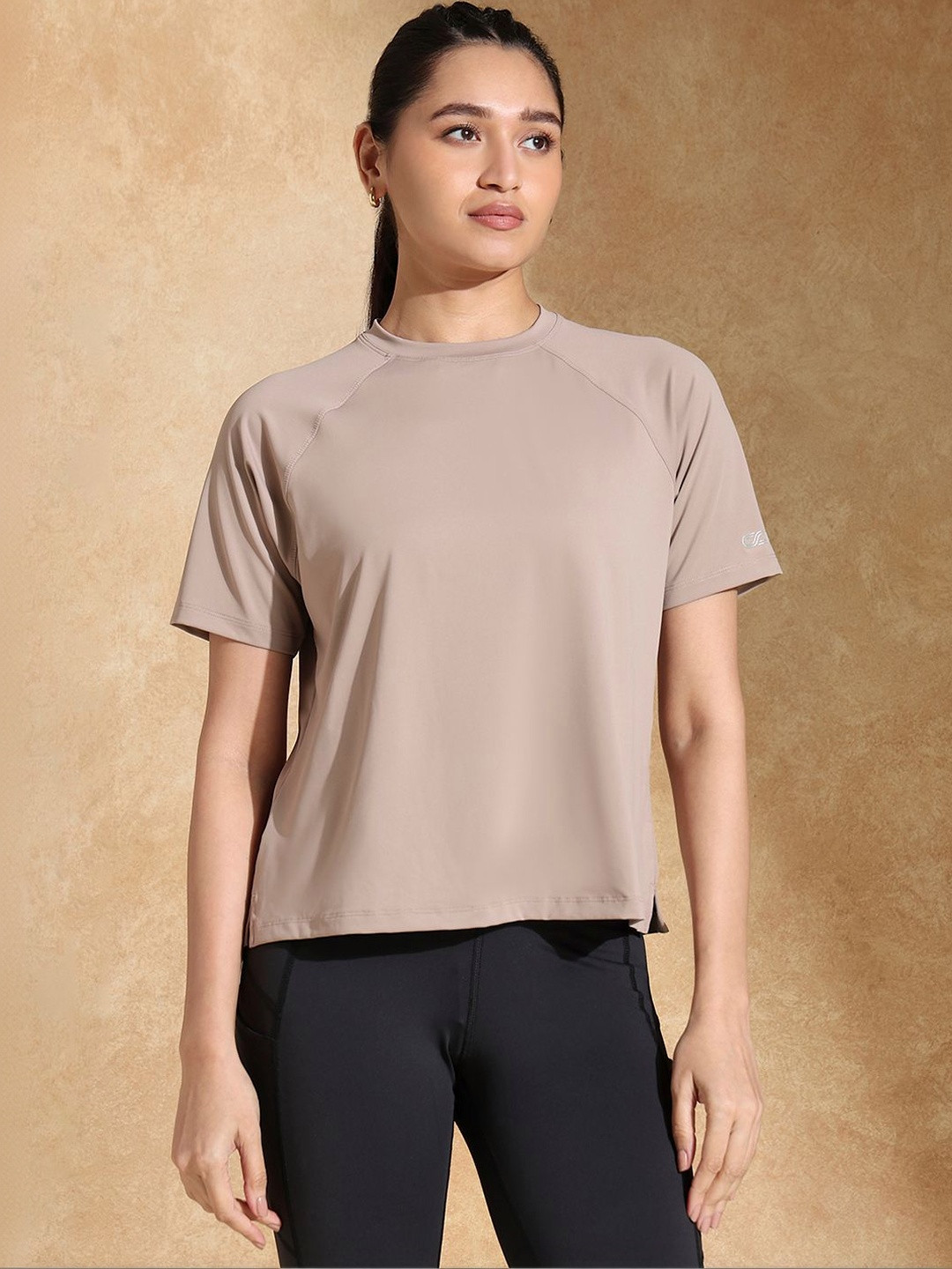 Silvertraq Women V-Neck Anti Odour Cut Outs T-shirt