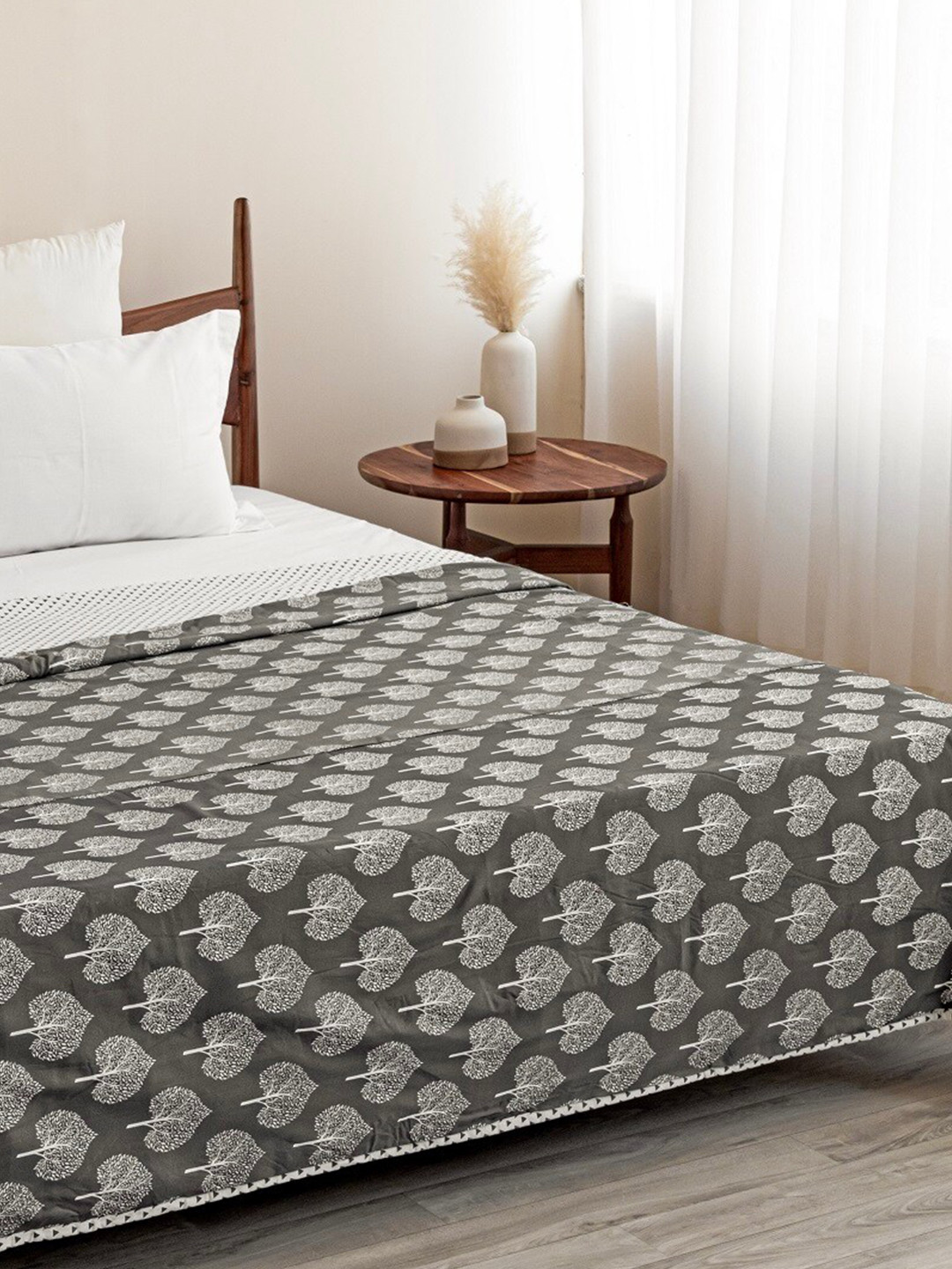 HOMEMONDE Grey & White Floral Pure Cotton AC Room 150 GSM Reversible Single Bed Dohar