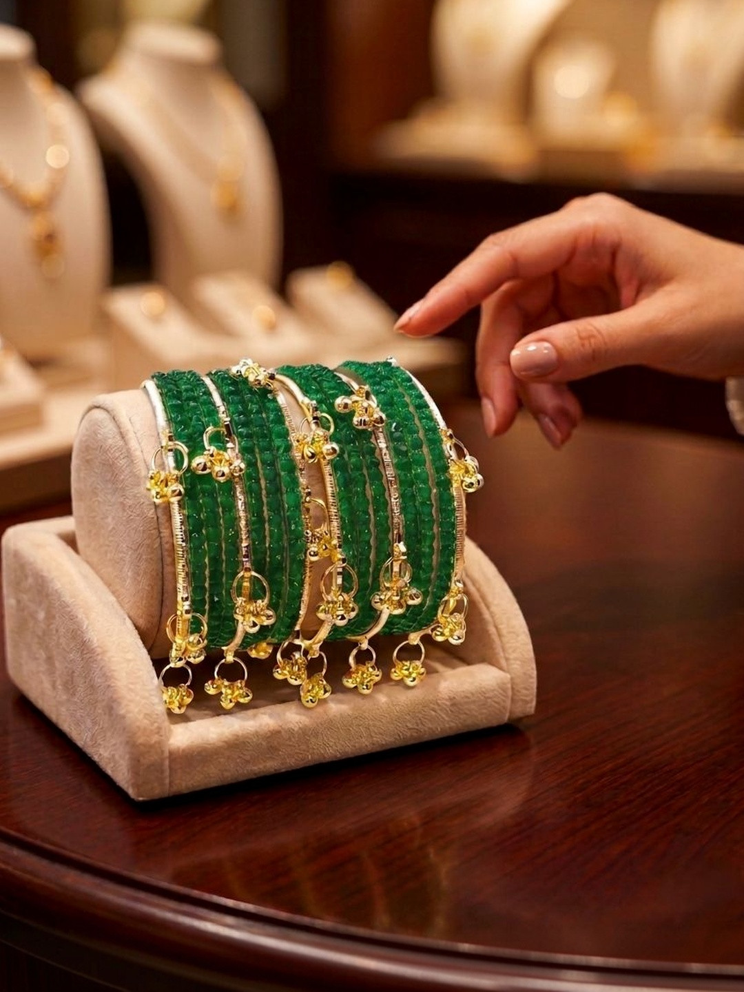 BeautyTrends Gold-Plated Stone Studded & Beaded Bangle
