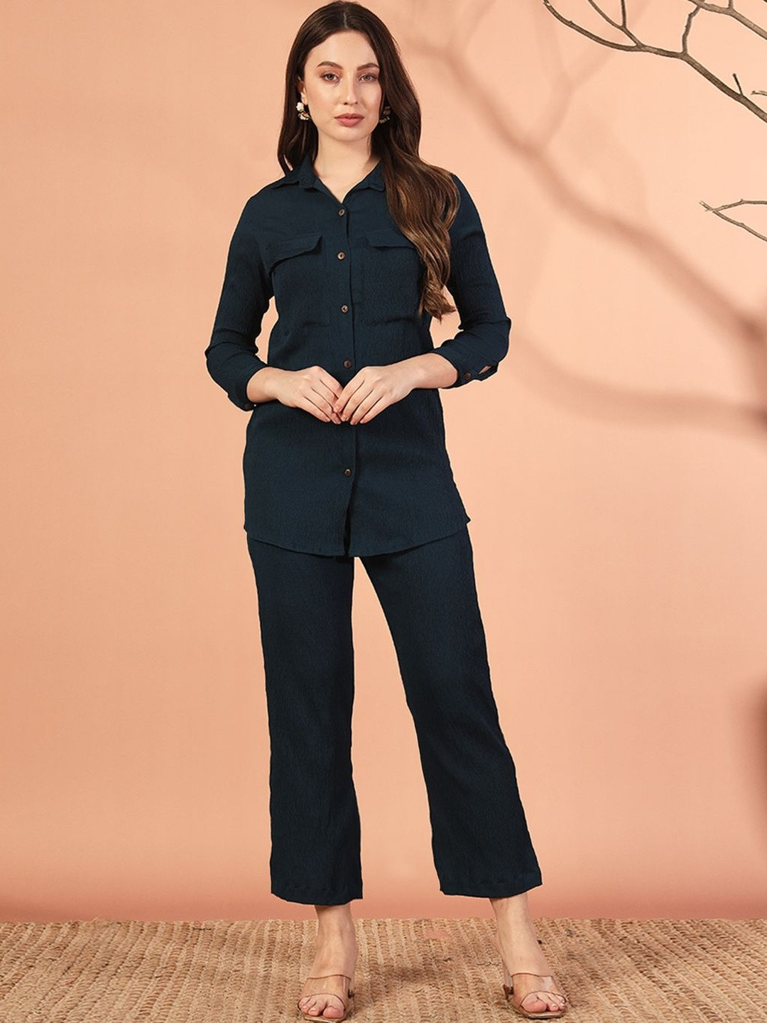 DAARI Women Regular Kurti with Palazzos