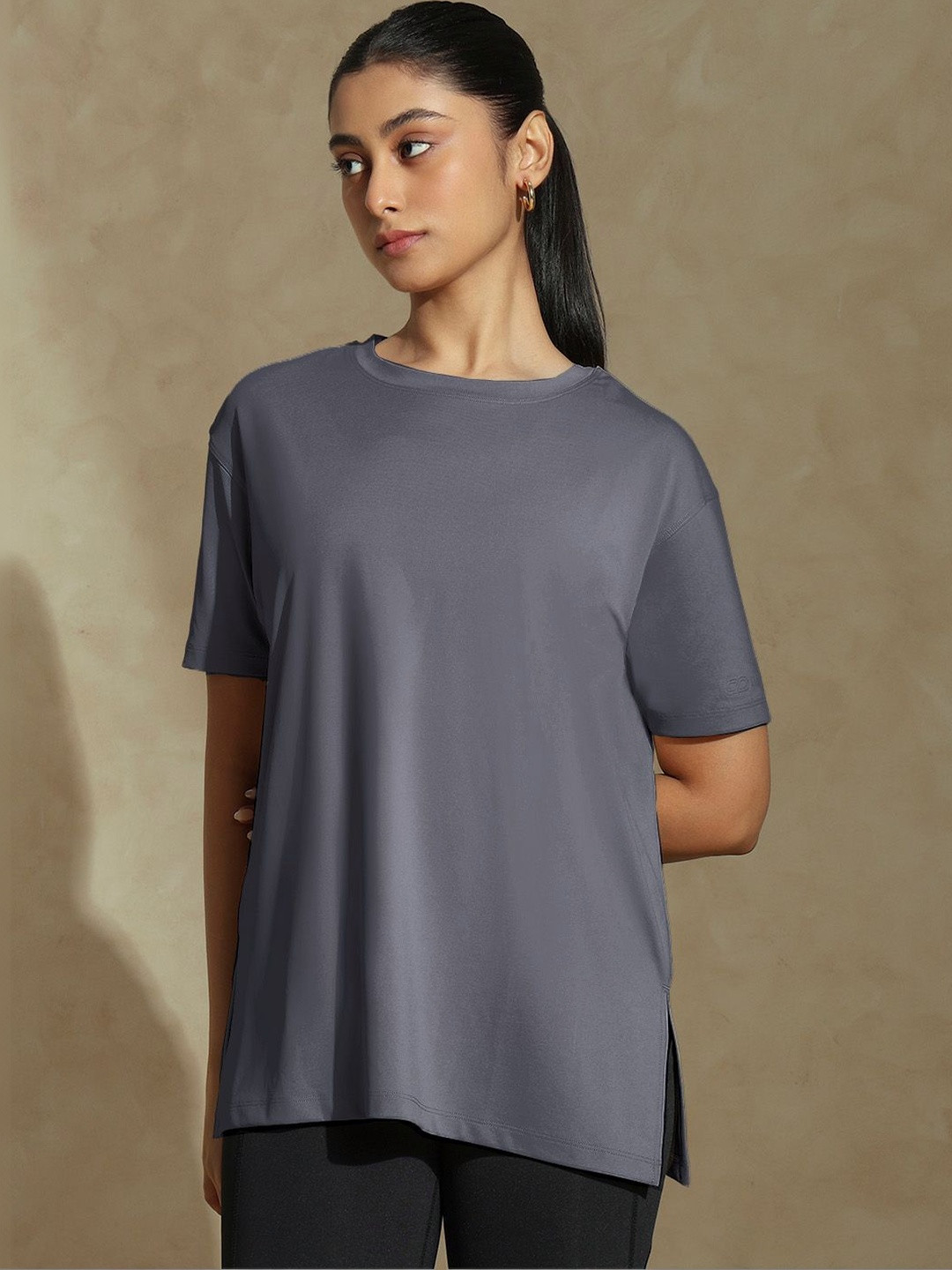 Silvertraq Women Drop-Shoulder Sleeves Anti Odour Pockets T-shirt