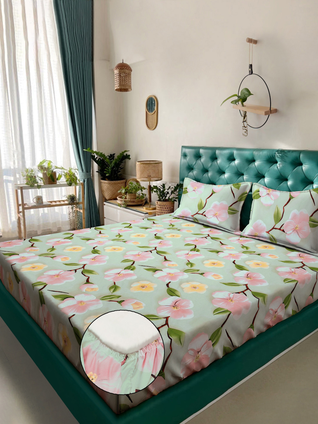 KLOTTHE Green & Pink Printed Fitted 300 TC King Size 7D Bedsheet With 2-Pillow Covers