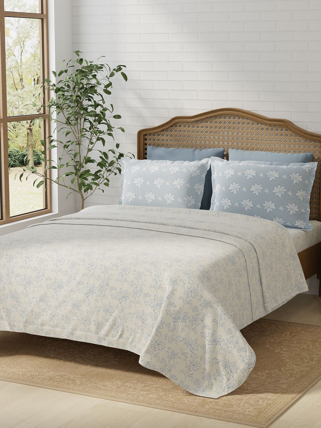 Layers Pure Next Blue & White Printed 180 TC Pure Cotton King Bedsheet Set 2.74 m x 2.74 m