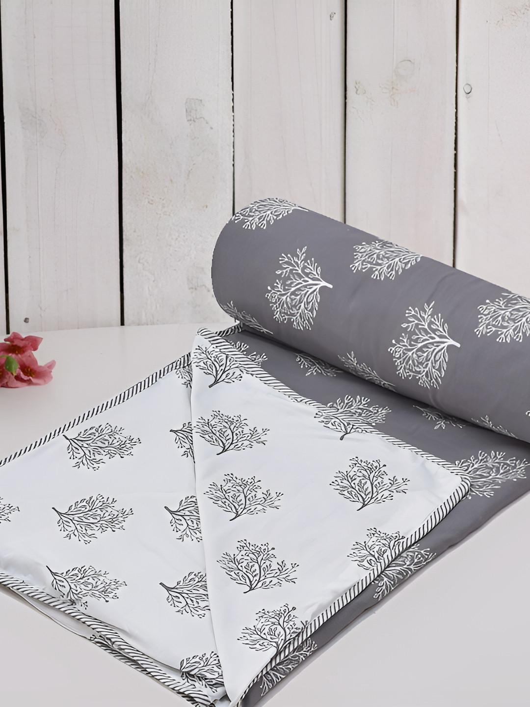RRC Grey & white Floral Cotton AC Room 150 GSM Single Bed Dohar