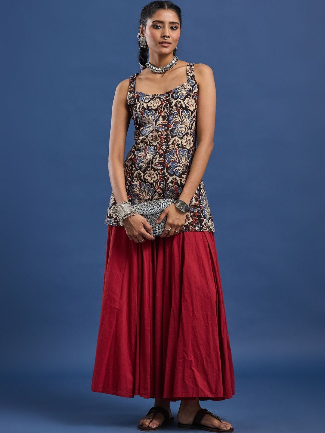 Taavi Floral Printed Square Neck Pure Cotton Kurti