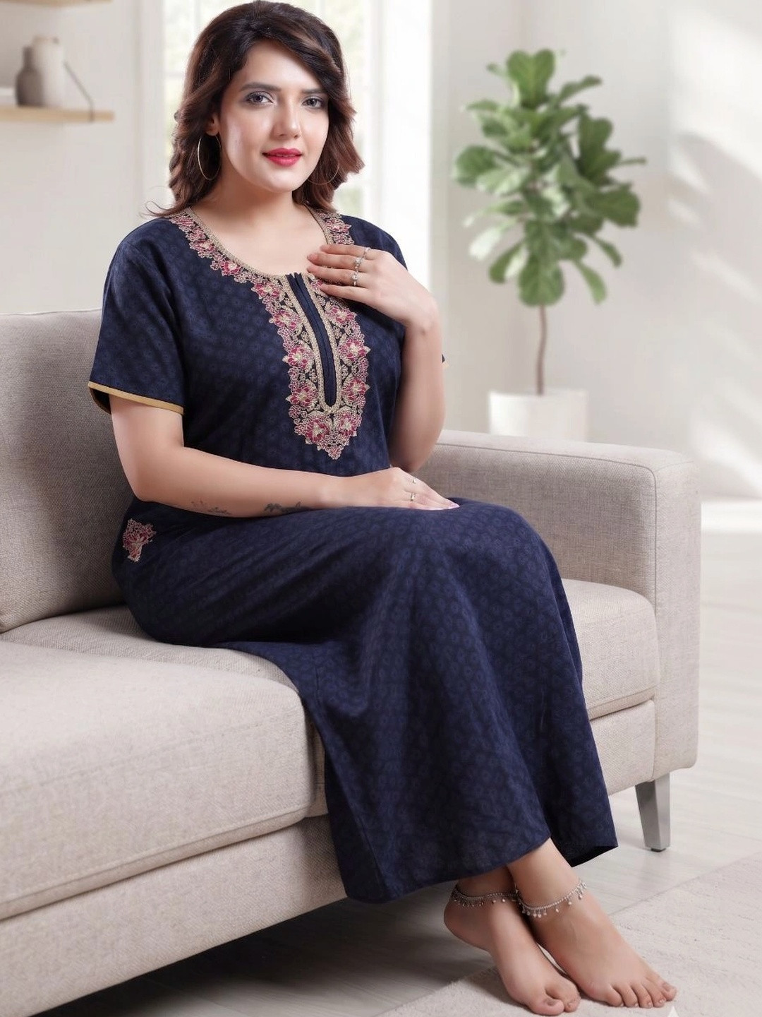 TRUNDZ Floral Printed Round Neck Short Sleeves Pure Cotton Maxi Nightdress