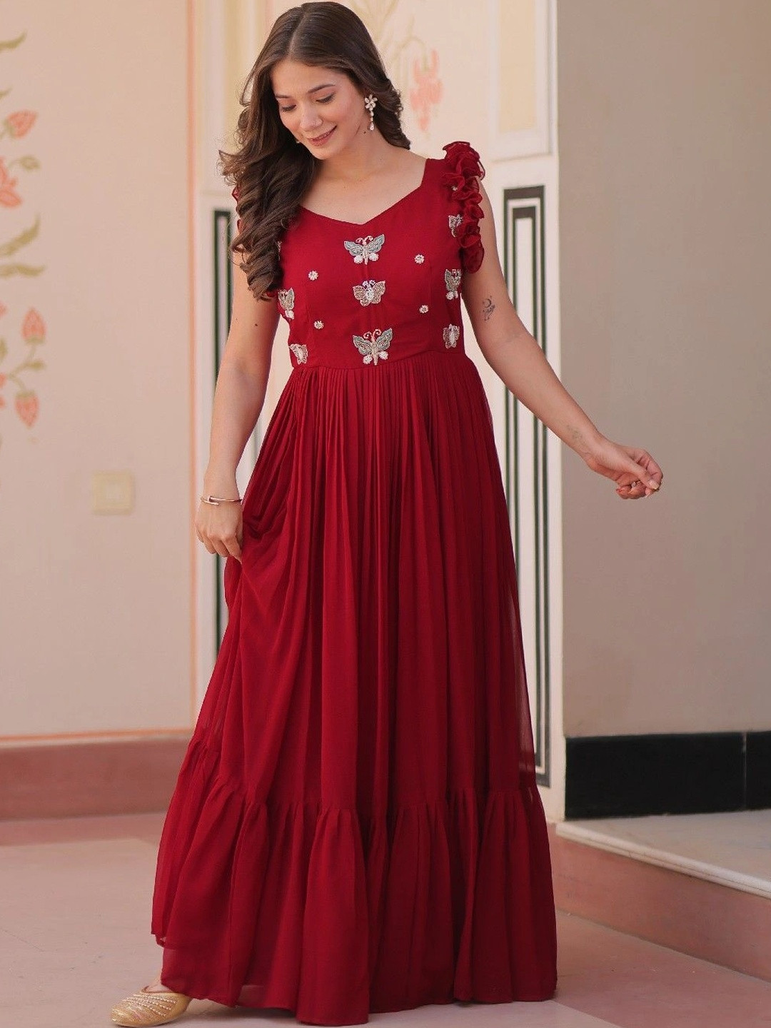 HERE&NOW Women Embellished Flared Sleeves Thread Work Georgette Anarkali Kurta