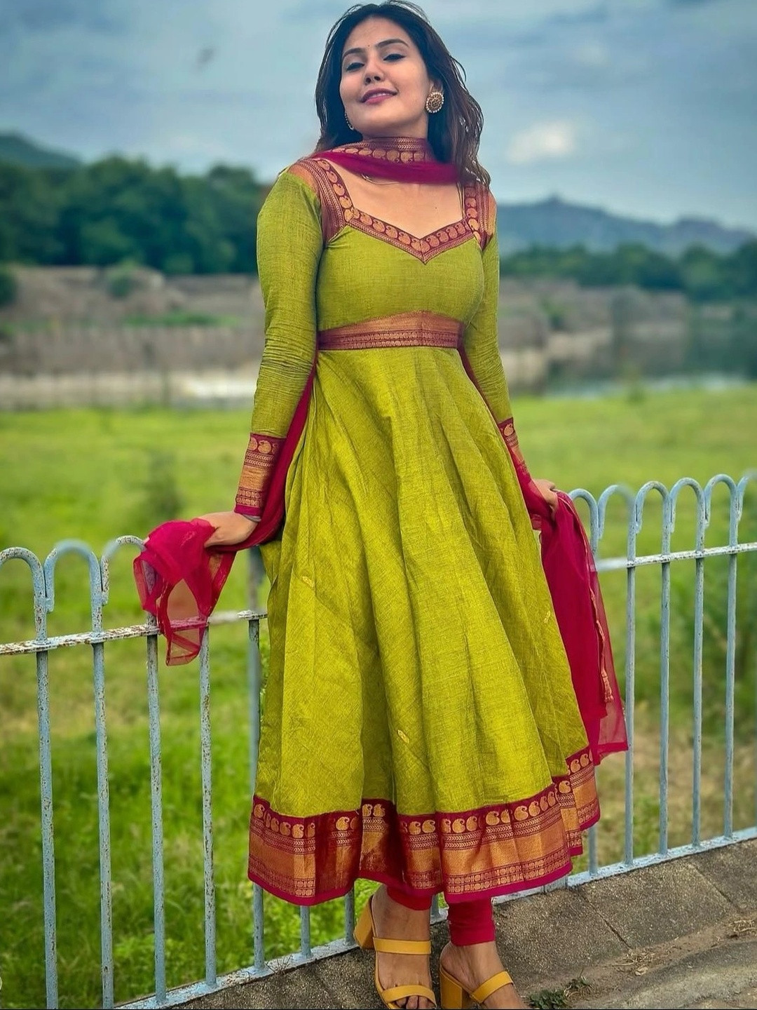 Moda Rapido Women Anarkali Kurta