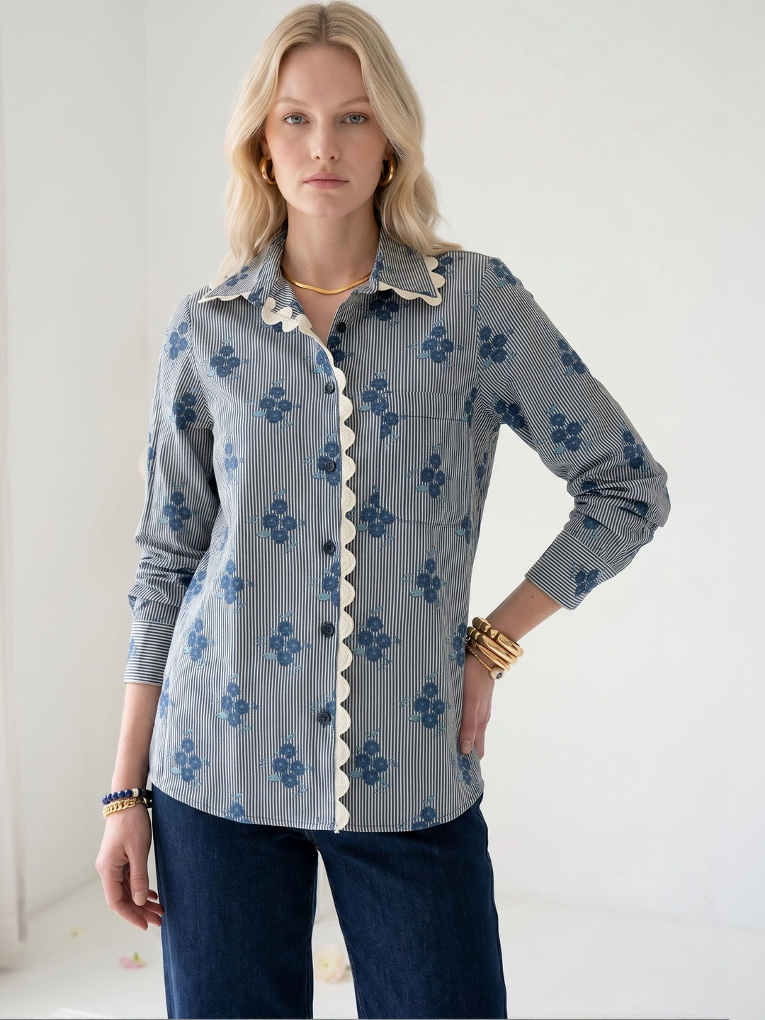 KALAMIR Women Comfort Floral Printed Casual Shirt