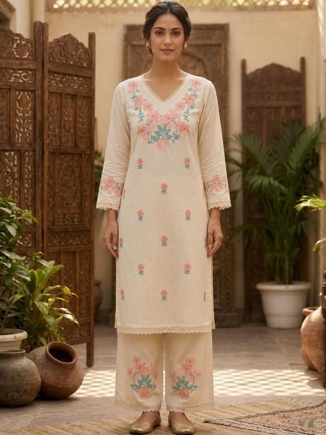 VenderVilla Romantic Florals Cotton Embroidered Tunic with Palazzos