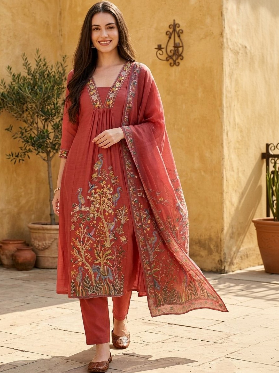 HIVA TRENDZ Women Ethnic Motifs Embroidered Regular Thread Work Kurta with Trousers & With Dupatta